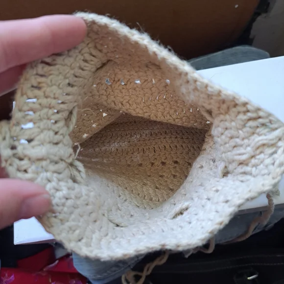 Handmade Macrame Drawstring bag - Picture 3 of 3